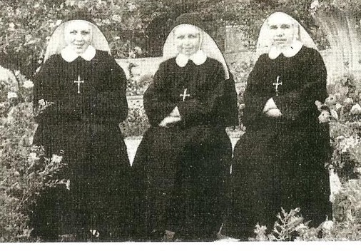 Le trois pr�mi�res religieuses a la maison de Genova