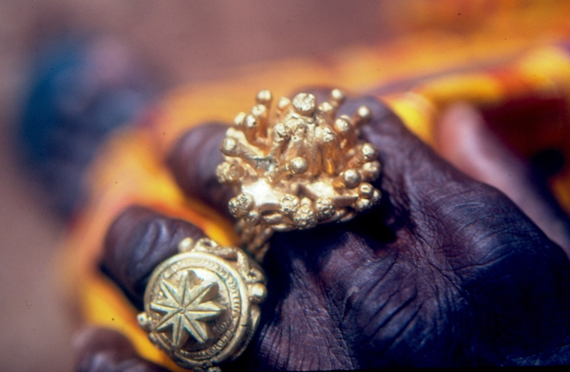 I gioielli di Kwame Yebwa, sovrano di Koun Abronso