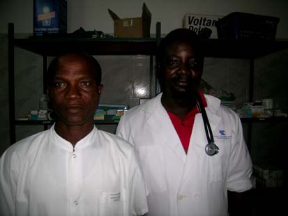 Le docteur Niman et son assistant Sylvain